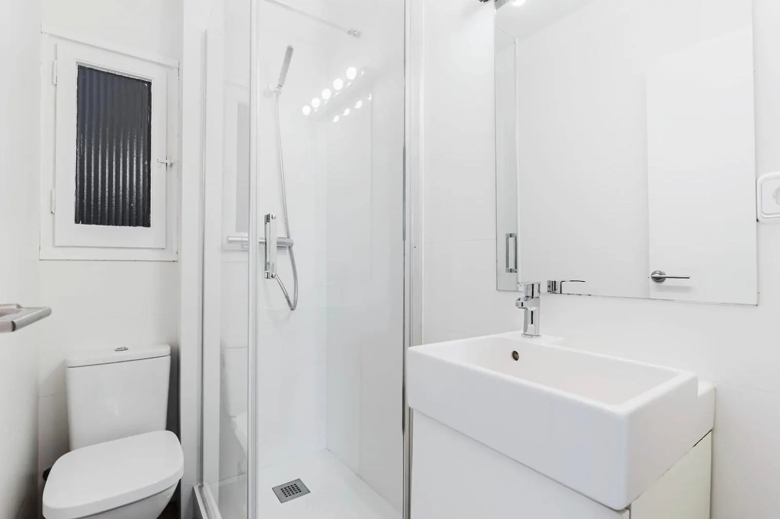 Blueground Les Corts Balcony Ac Wd Bcn-157 Apartment Barcelona Spain