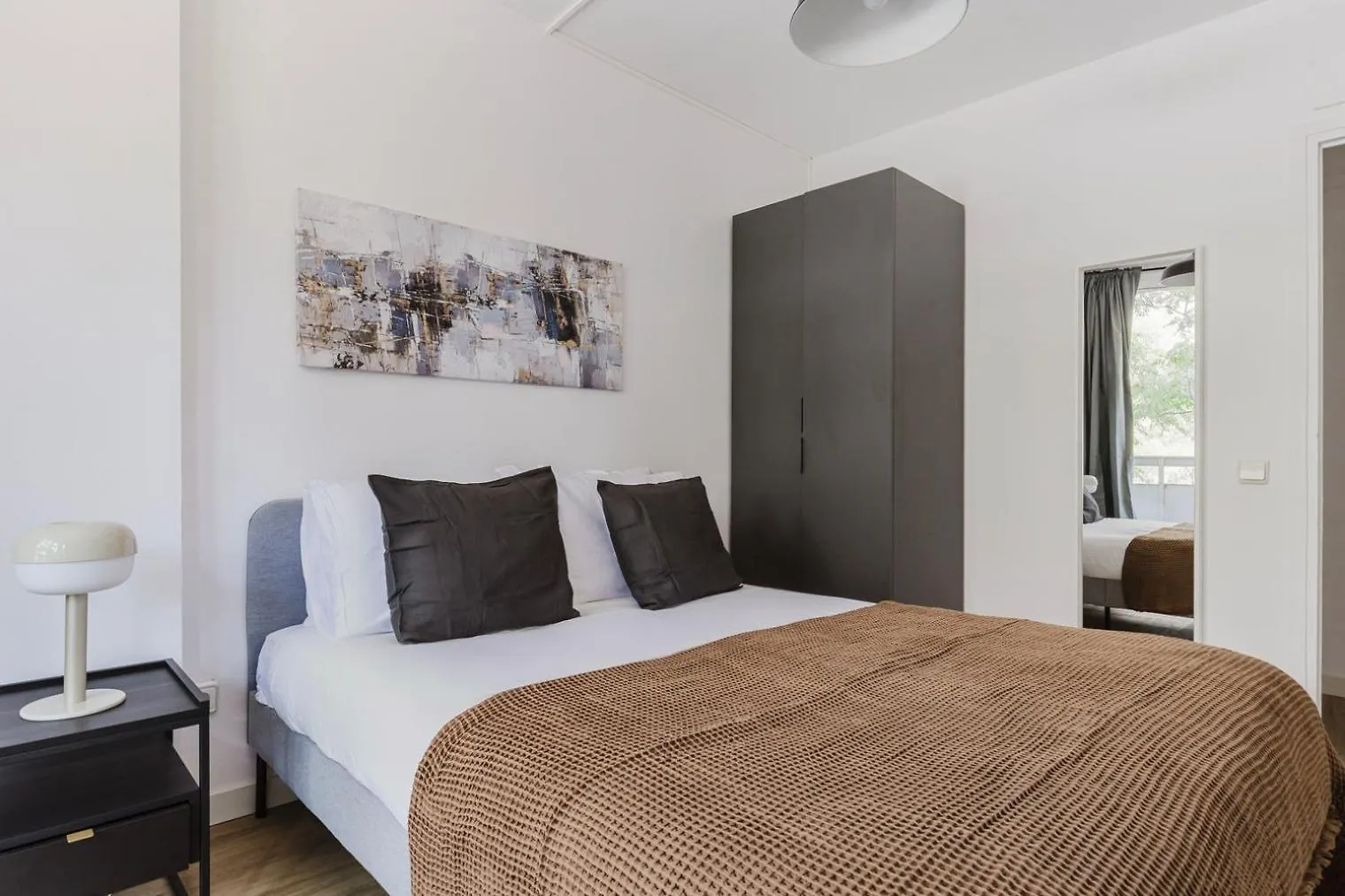 Blueground Les Corts Balcony Ac Wd Bcn-157 Apartment Barcelona Spain